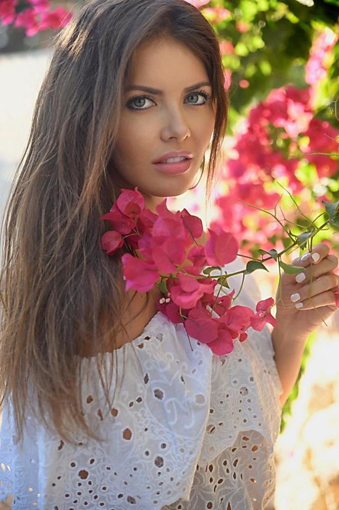 Bohemian Broderie Anglaise Romper-Jumpsuits-Secret Closet